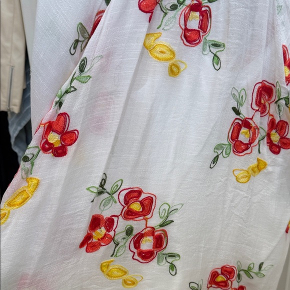 Embroidered Floral Button-Front Women’s Top in White with Red & Yellow Flowers - Picture 10 of 10